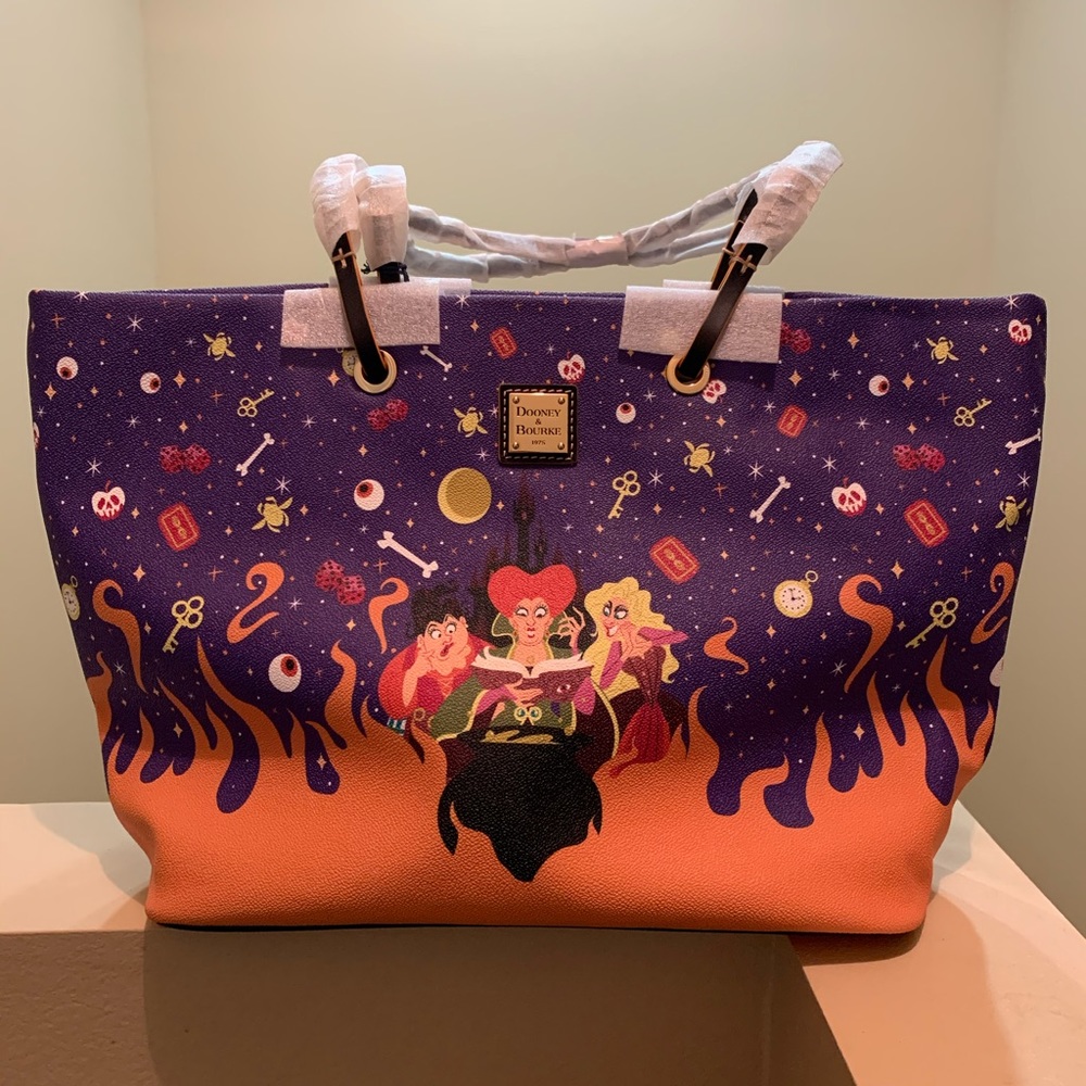 Disney dooney and Bourke hocus pocus tote - Picture 3 of 6
